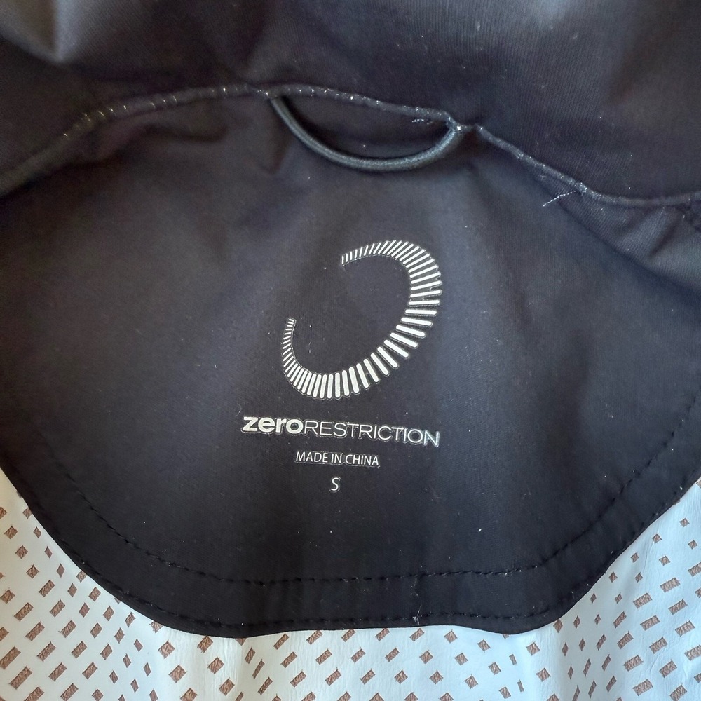 Zero Restriction Windbreaker Tech Jacket Hooded T… - image 3